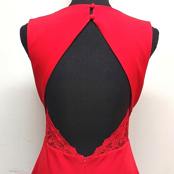 LuLu's Flirt and Flair Red Backless Mini Skater Dress Size Medium EUC - Picture 8 of 13